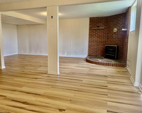 1814 Lafayette Circle Fairmont WV 26554