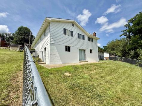 1814 Lafayette Circle Fairmont WV 26554