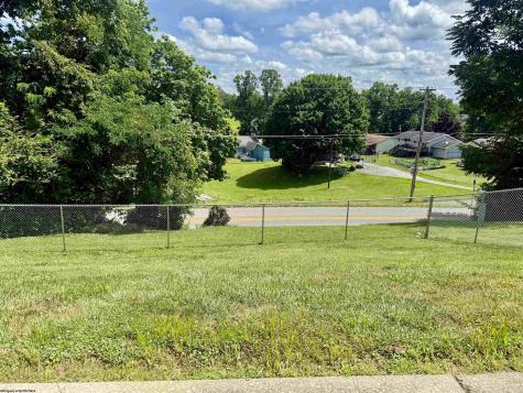 1814 Lafayette Circle Fairmont WV 26554