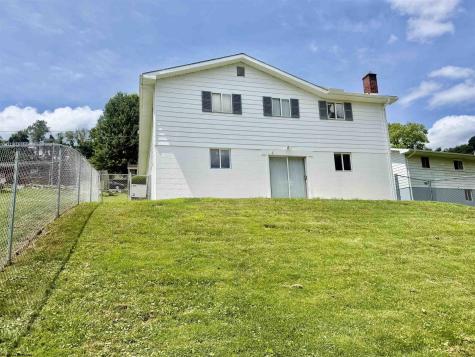 1814 Lafayette Circle Fairmont WV 26554