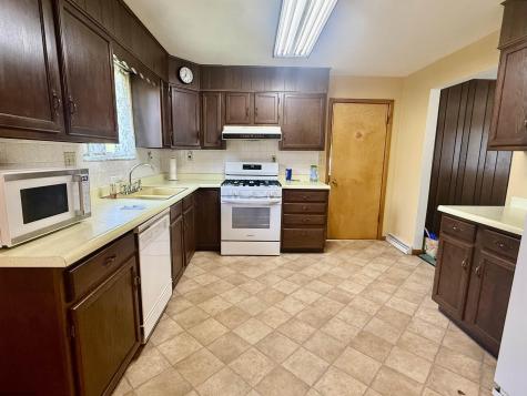 1814 Lafayette Circle Fairmont WV 26554