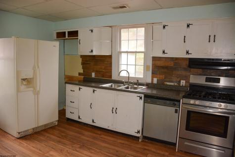 68 Terrace Avenue Salem WV 26426