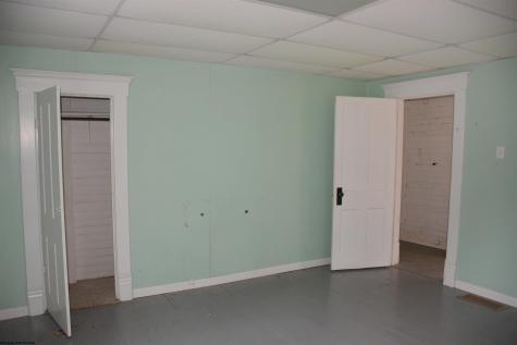 68 Terrace Avenue Salem WV 26426