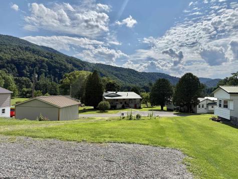 44 Fifth Street Hendricks WV 26271