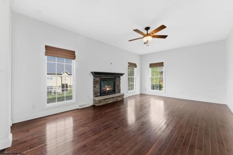 8 Cardiff Drive Morgantown WV 26508-0000