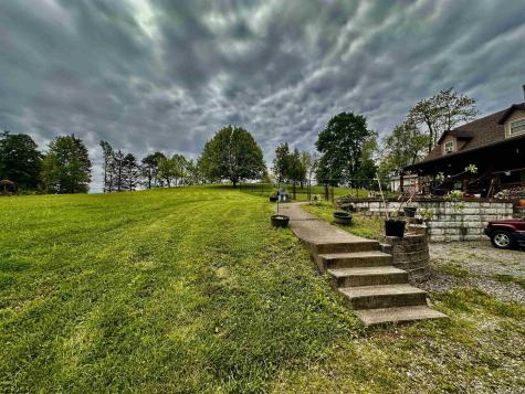 12194 Route 20 South Road Rock Cave WV 26234