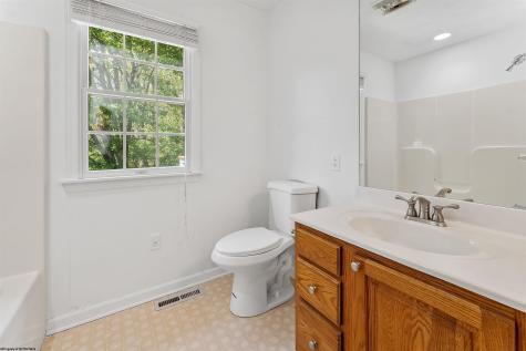 2062 Pinecrest Drive Morgantown WV 26505