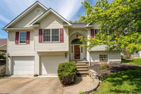 2062 Pinecrest Drive Morgantown WV 26505