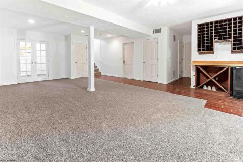 2062 Pinecrest Drive Morgantown WV 26505