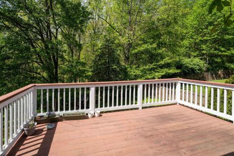 2062 Pinecrest Drive Morgantown WV 26505