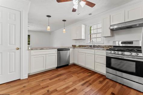 2062 Pinecrest Drive Morgantown WV 26505