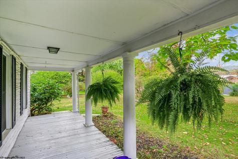 28 Crestview Drive Hambleton WV 26269