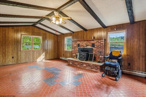 28 Crestview Drive Hambleton WV 26269