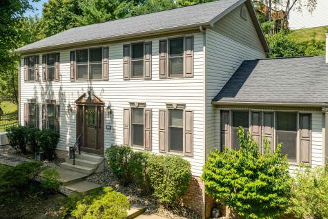 1014 Deerwood Drive Morgantown WV 26508
