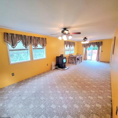 182 Hill Circle Terra Alta WV 26764