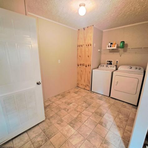 182 Hill Circle Terra Alta WV 26764