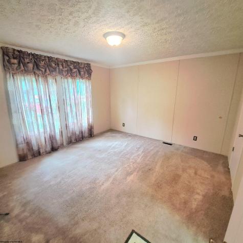 182 Hill Circle Terra Alta WV 26764