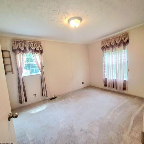 182 Hill Circle Terra Alta WV 26764