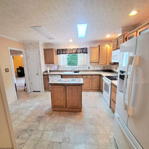 182 Hill Circle Terra Alta WV 26764
