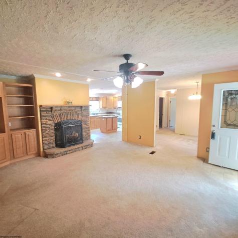 182 Hill Circle Terra Alta WV 26764
