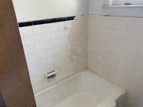 136 Milford Street Clarksburg WV 26301