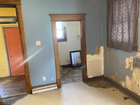 136 Milford Street Clarksburg WV 26301