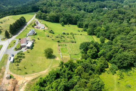 1163 Summers School Road Morgantown WV 26508