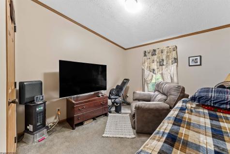 1163 Summers School Road Morgantown WV 26508