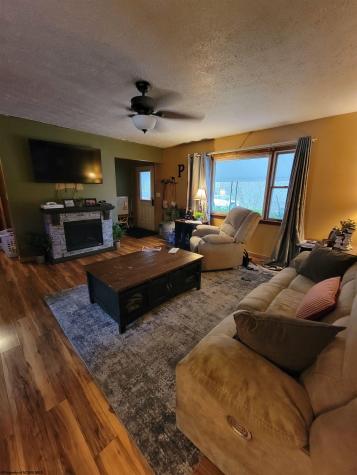 209 Pennsylvania Avenue Parsons WV 26287