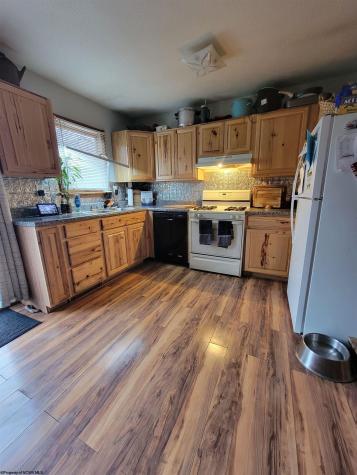 209 Pennsylvania Avenue Parsons WV 26287