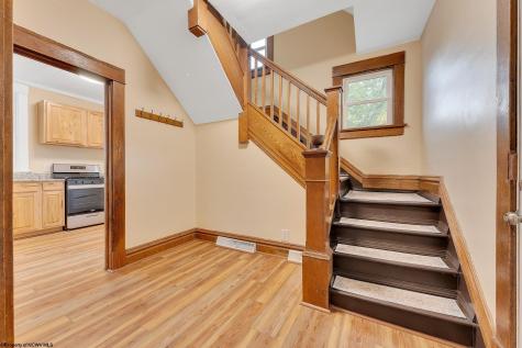 824 Louise Avenue Morgantown WV 26505