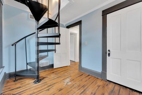 824 Louise Avenue Morgantown WV 26505