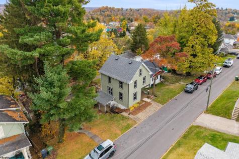 824 Louise Avenue Morgantown WV 26505