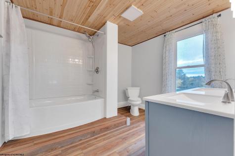 824 Louise Avenue Morgantown WV 26505