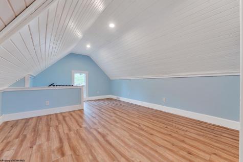 824 Louise Avenue Morgantown WV 26505