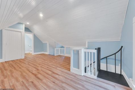 824 Louise Avenue Morgantown WV 26505