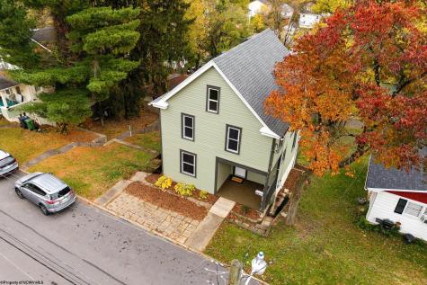 824 Louise Avenue Morgantown WV 26505