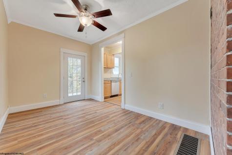 824 Louise Avenue Morgantown WV 26505