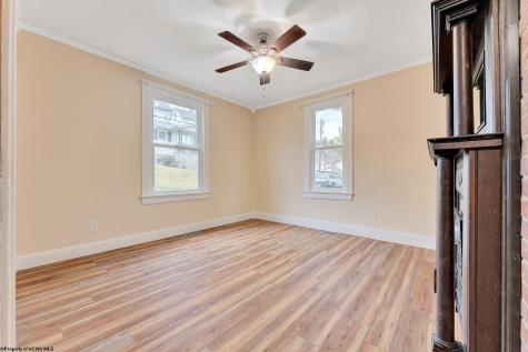 824 Louise Avenue Morgantown WV 26505