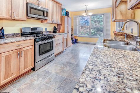 108 Village Crest Drive Morgantown WV 26508