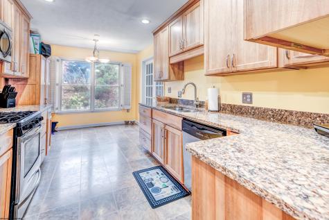 108 Village Crest Drive Morgantown WV 26508