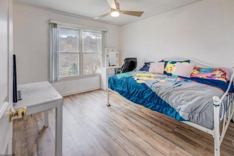 108 Village Crest Drive Morgantown WV 26508