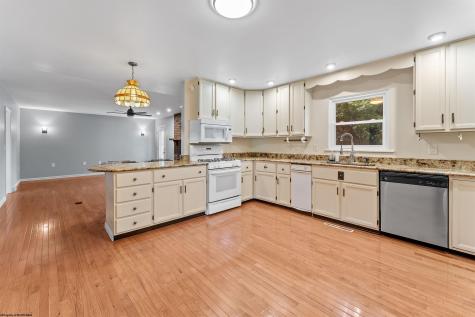 5 Brittany Oaks Drive Fairmont WV 26554