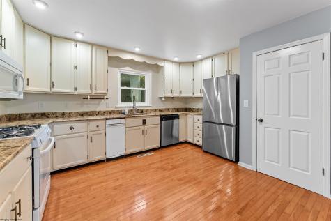 5 Brittany Oaks Drive Fairmont WV 26554