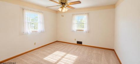 207 Meadowview Drive Bridgeport WV 26330