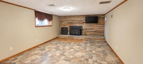 207 Meadowview Drive Bridgeport WV 26330