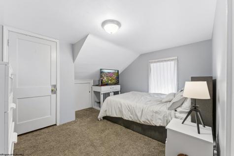 51 Richwood Avenue Morgantown WV 26505