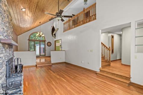 17 Goldfinch Lane Terra Alta WV 26764