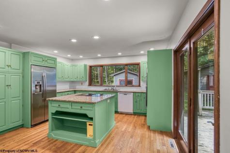 17 Goldfinch Lane Terra Alta WV 26764