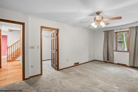 17 Goldfinch Lane Terra Alta WV 26764